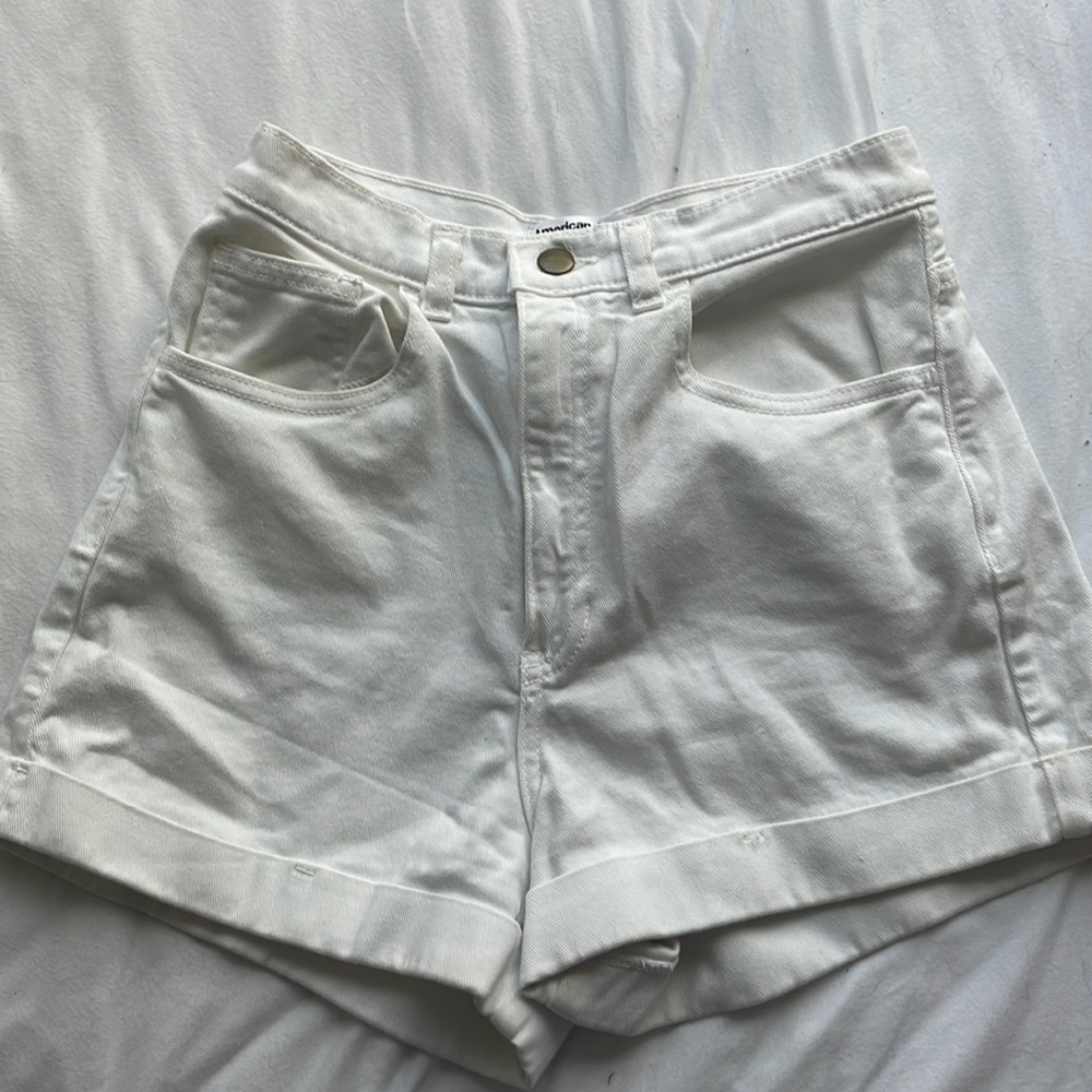 White jean high-waisted shorts
